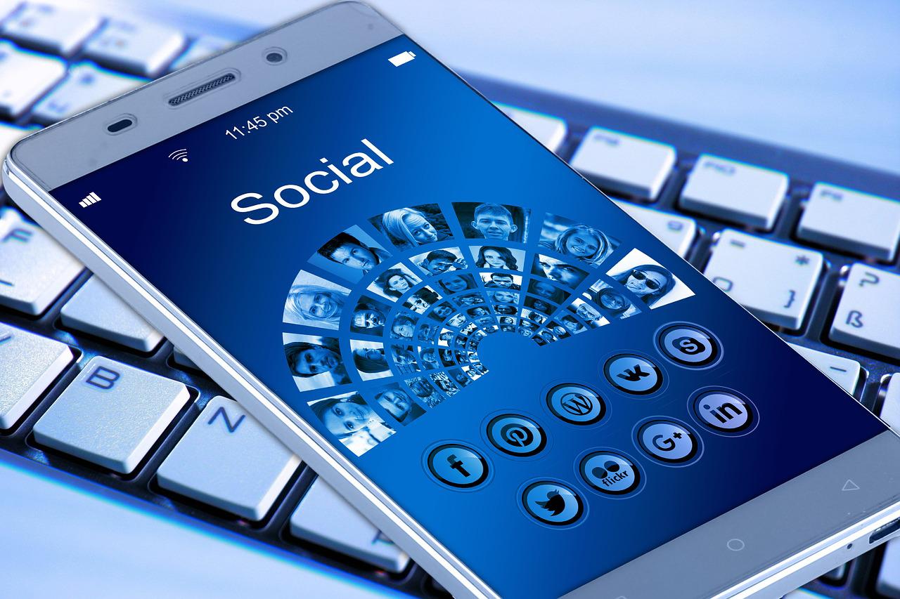 Read more about the article Social Media Marketing for Small Businesses 101